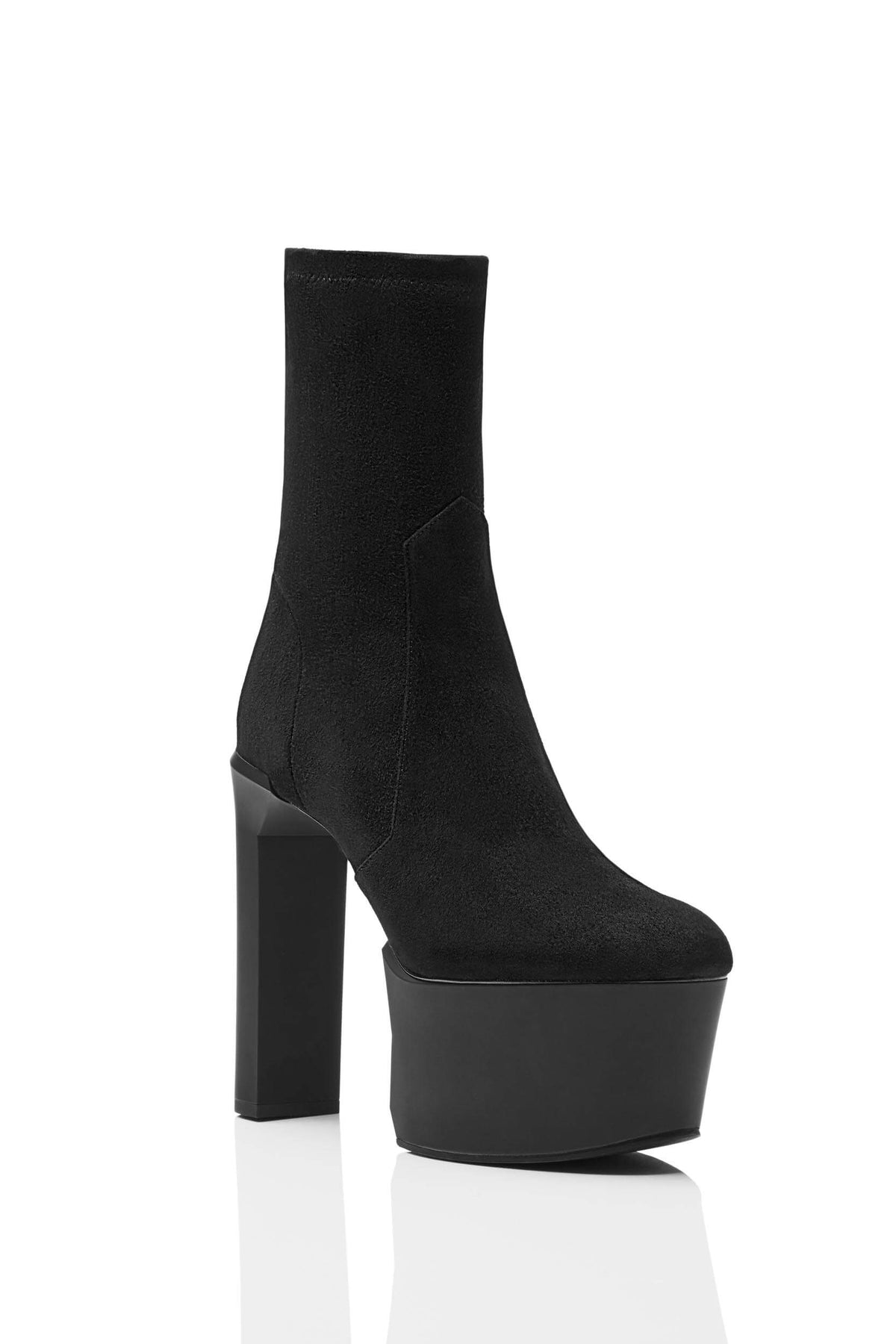 HAIKI 851 – Stretch pull-on platform boot with chic, almond shape toe. Made of Kidsuede in black. 